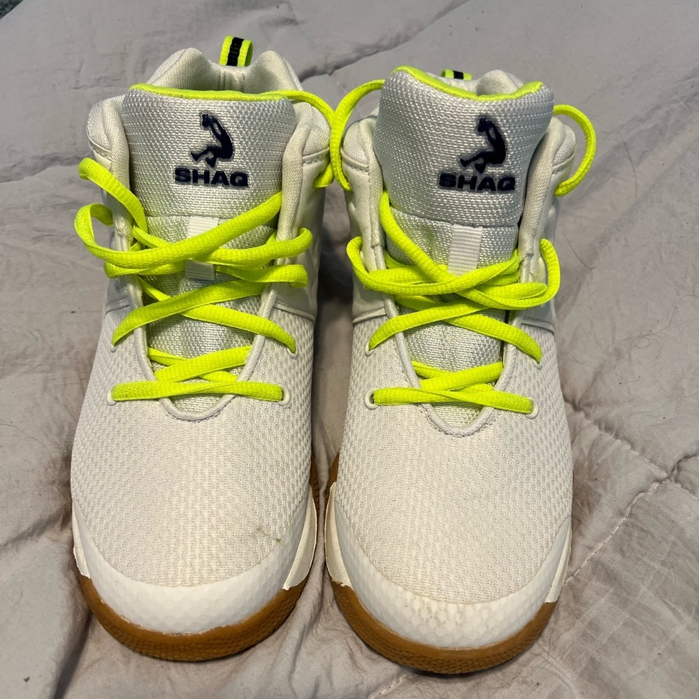 SHAQ boys Basketball shoes
